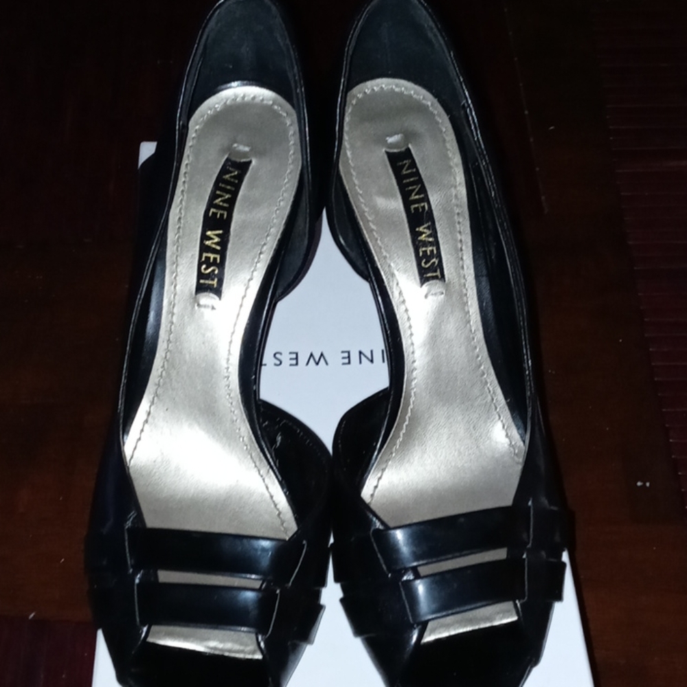 Nine West size 7 black heels.
